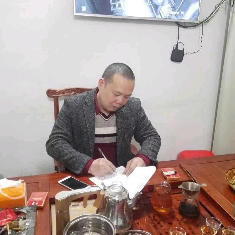 虔诚水博士