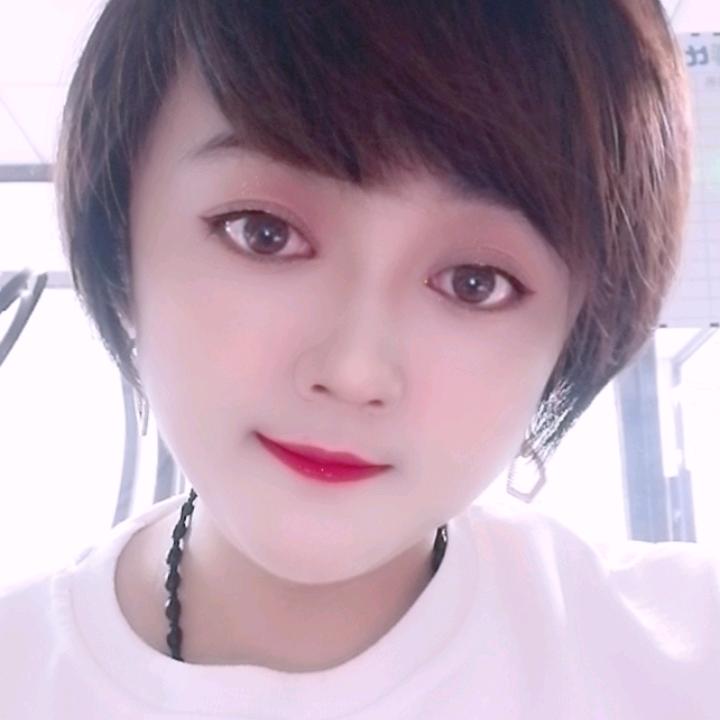 青青是老师