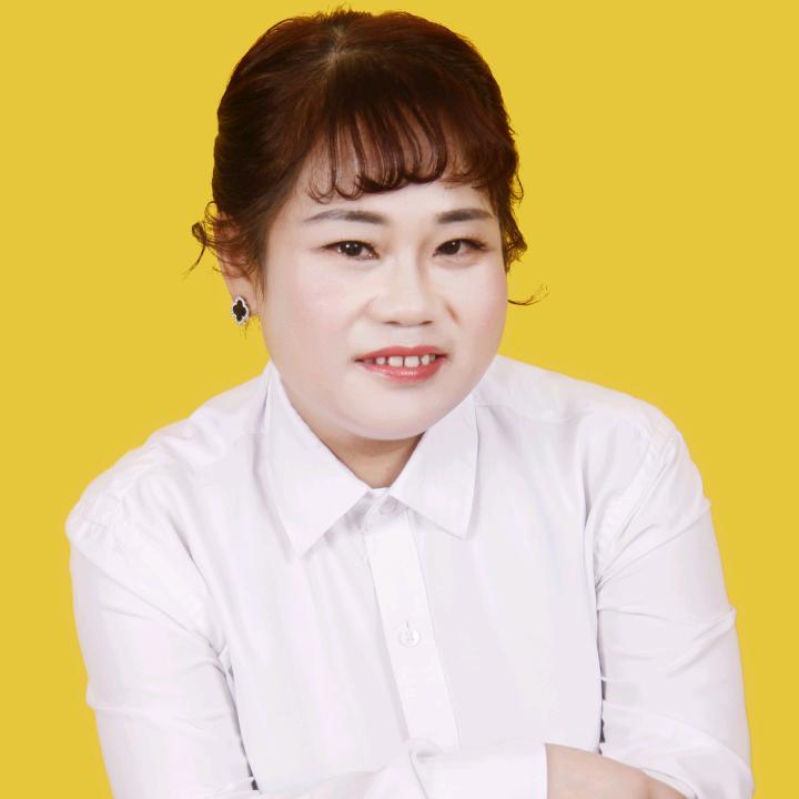 步行街七彩浠水县-七彩美容养生店-熊素珍
