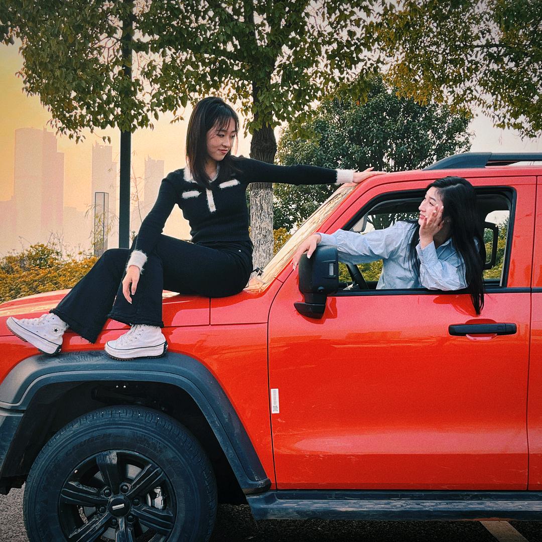 狮妹驾道