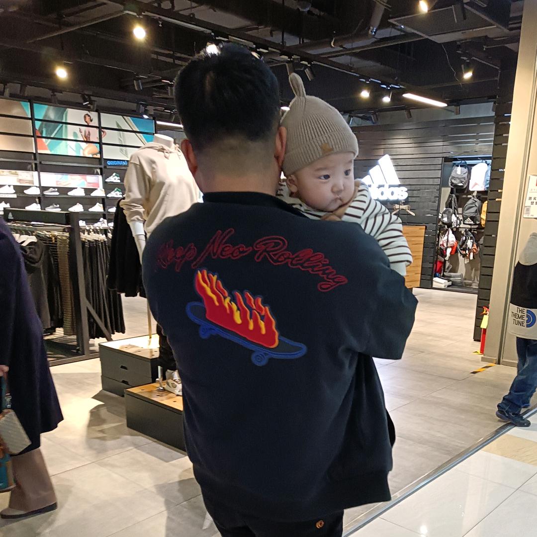 小李爱吃肉🥩