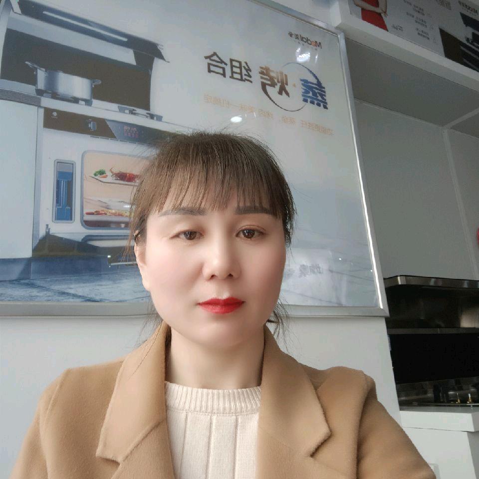 美多集成灶曾友爱