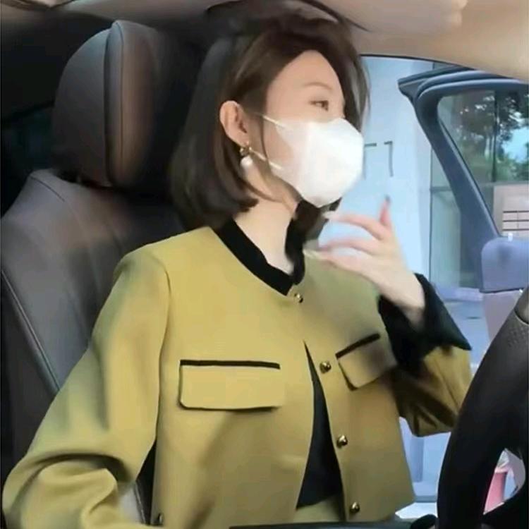 依然美服饰👗（嘟嘟奶奶）