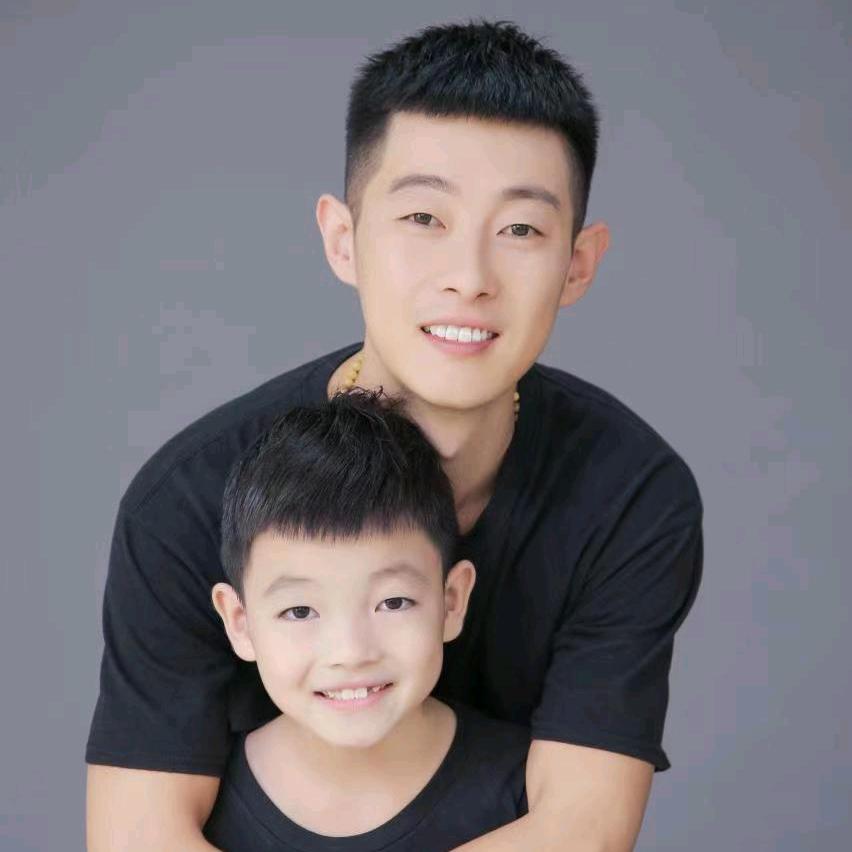 开货车的小哥哥🤔🤔