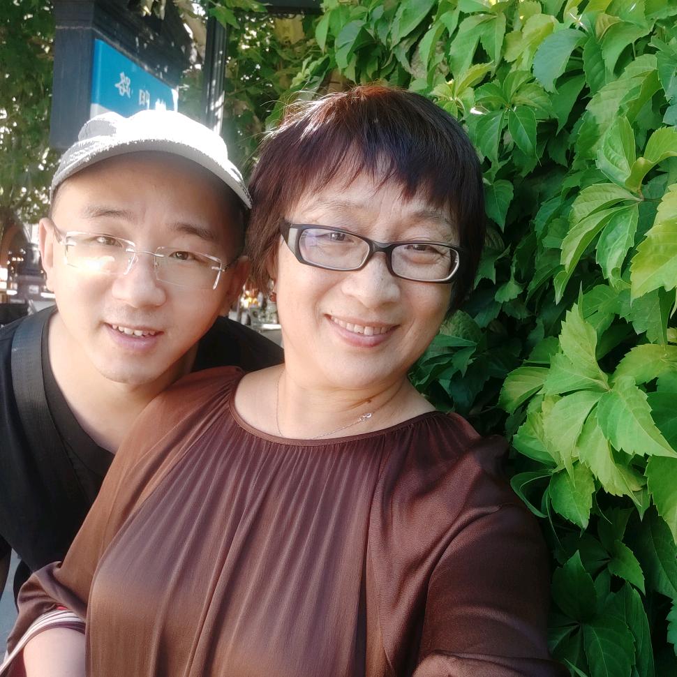 李静芝嘉嘉妈妈