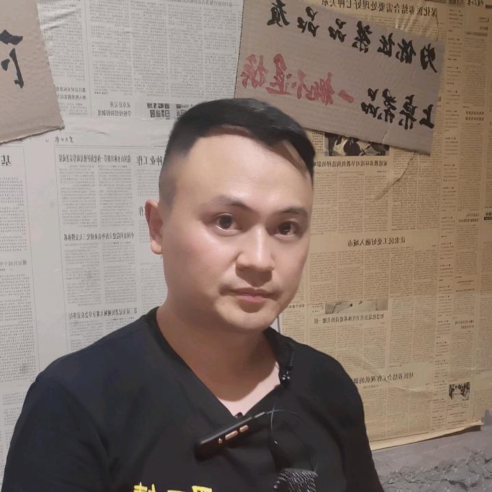 卖火锅的小勇哥