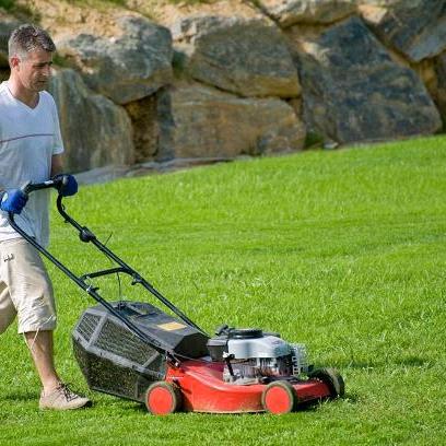 不在年轻的大哥