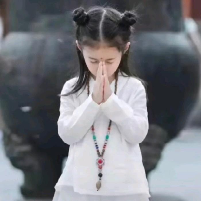 ༺☘️曦月🍀༻