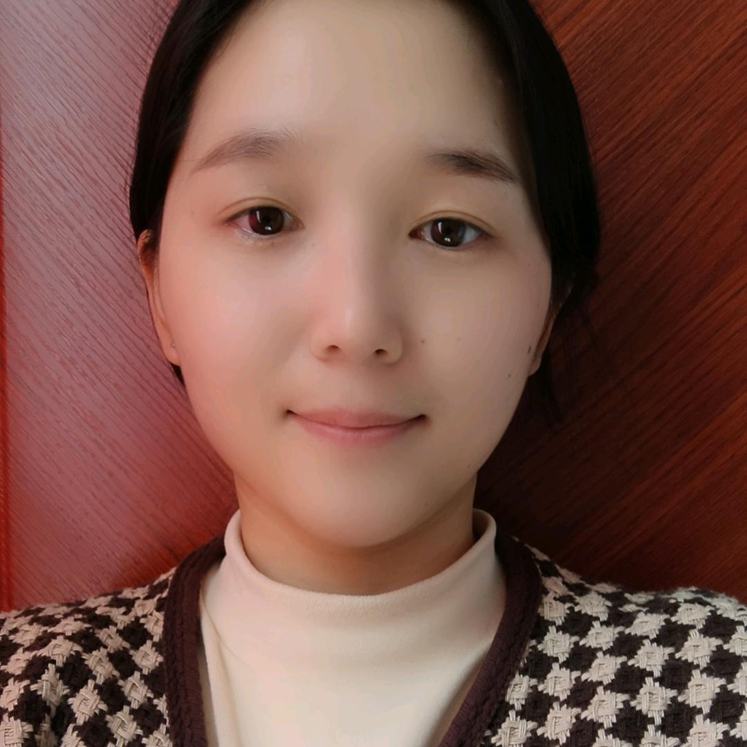情情☘️