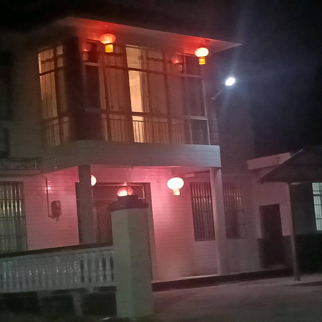 广元80后的坤哥