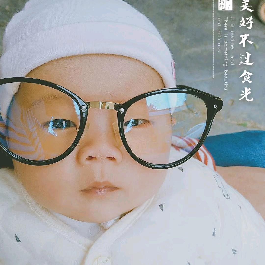 骑着蚂蚁等绿灯