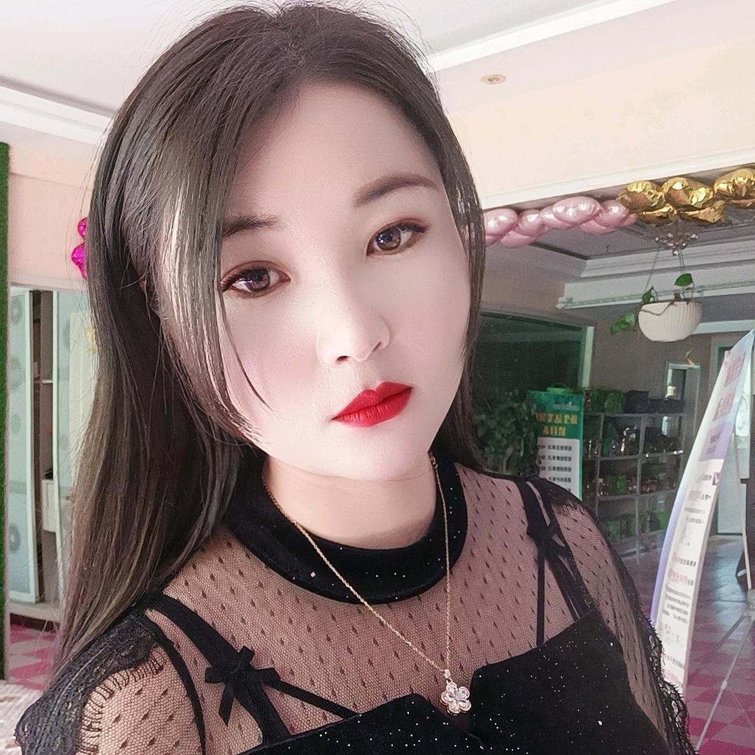 我在街角躲你