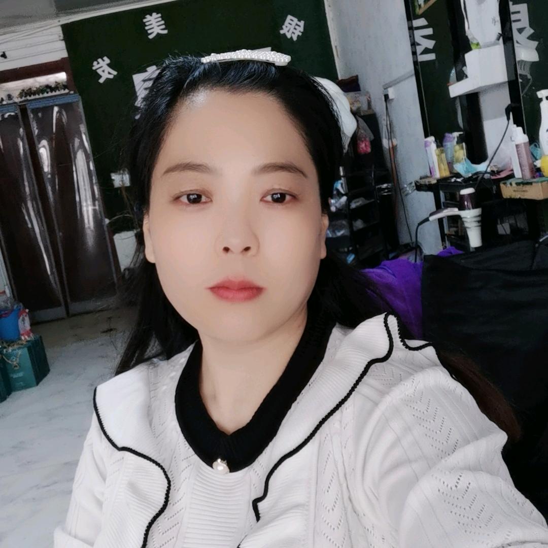 银巧美发纹绣