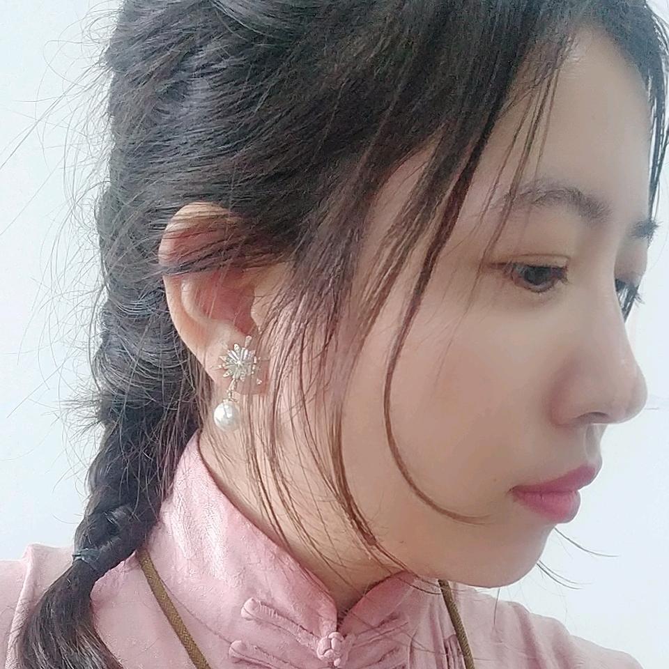 铃儿老师吖