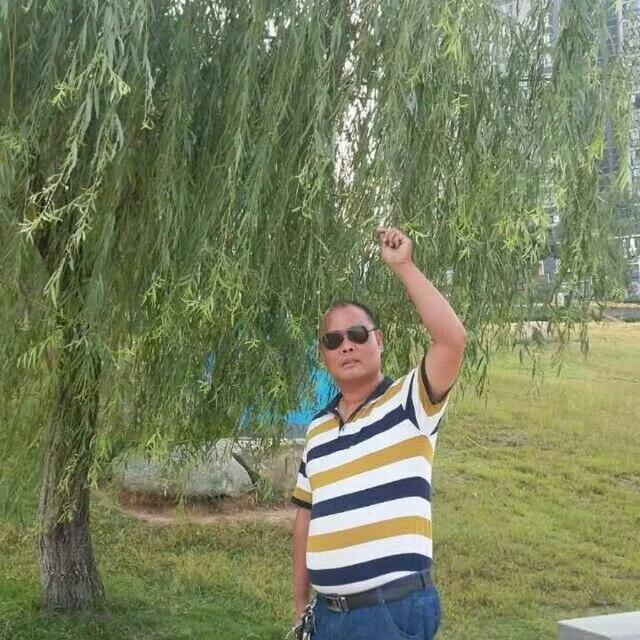 鄢雪军，卡车人