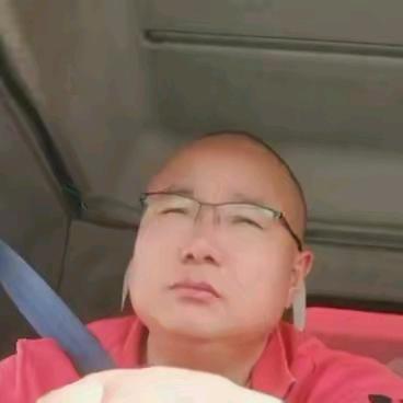 胡哥。