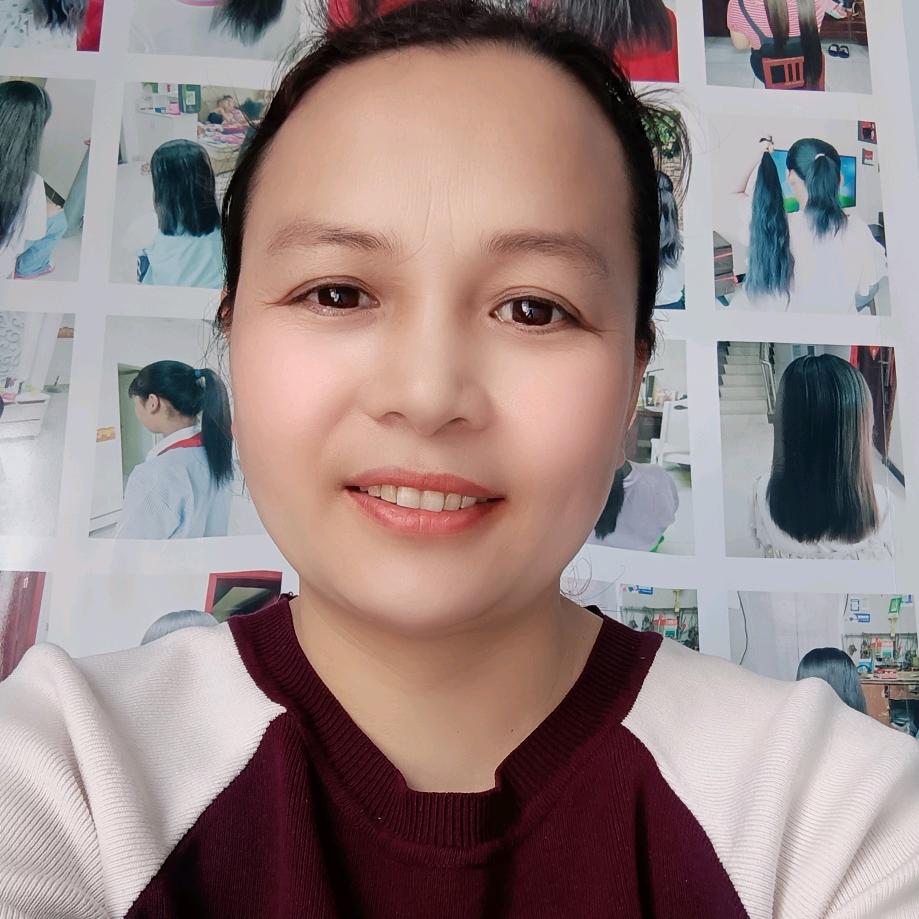 长发艺人剪长头发