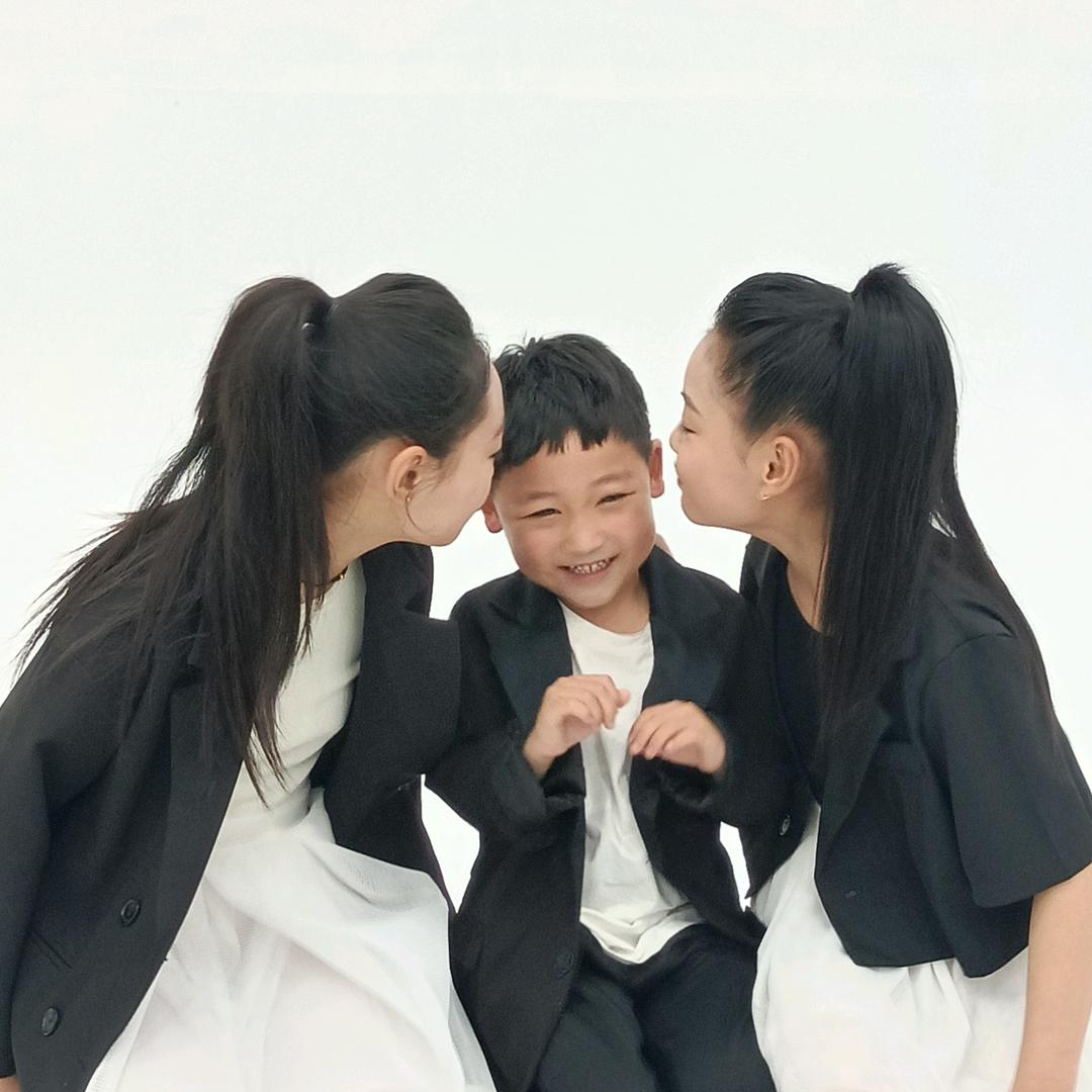 留石金文龙
