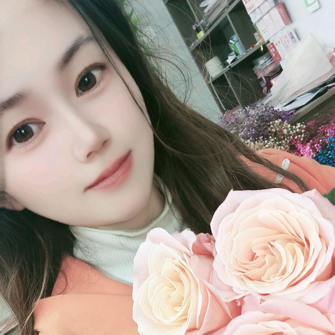 💐卖花的🌸小椒椒❤️