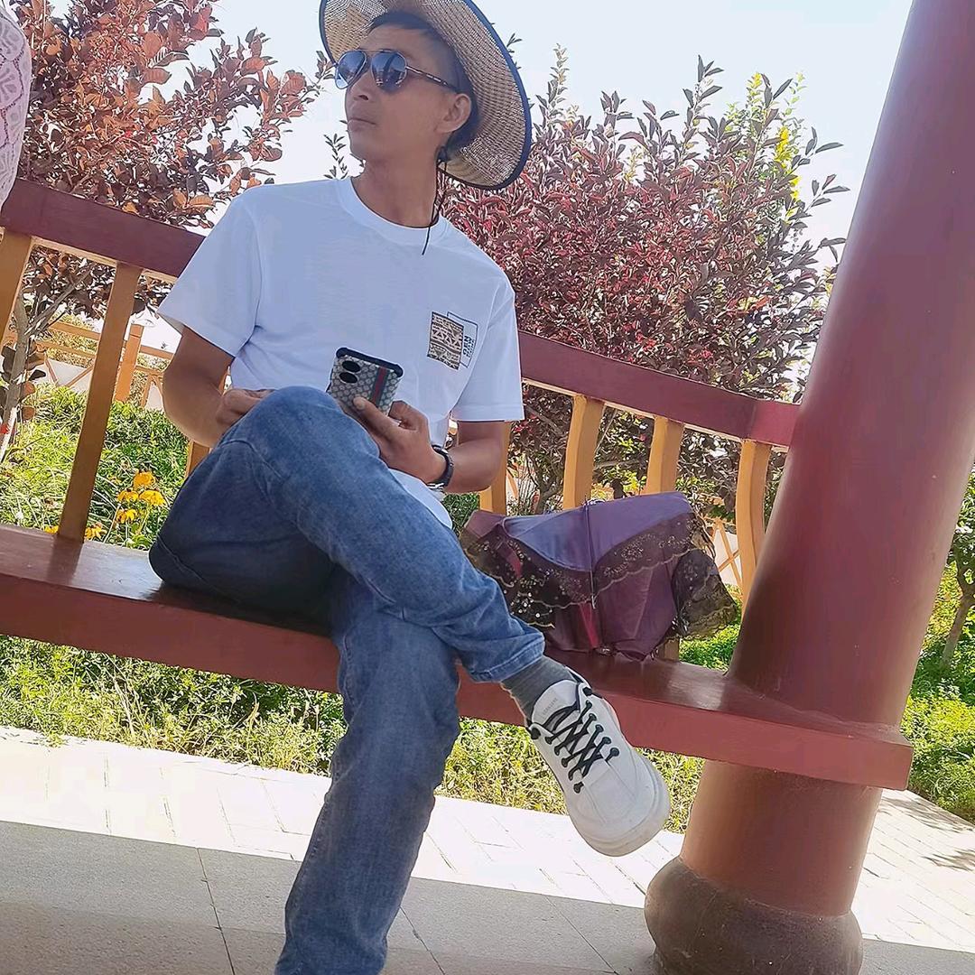 老伍，专做彩钢棚