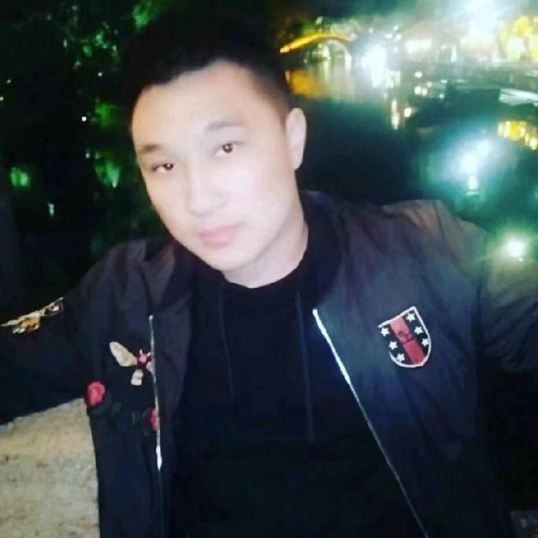 红杉服装
