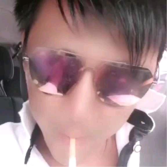 亮亮装载机修理厂（负债前行）