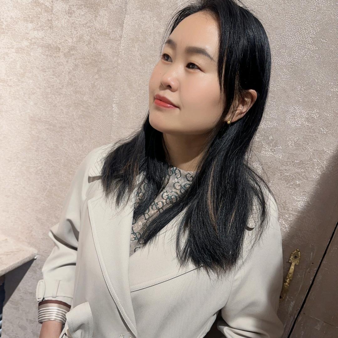 玉树慕恩服饰店       小华