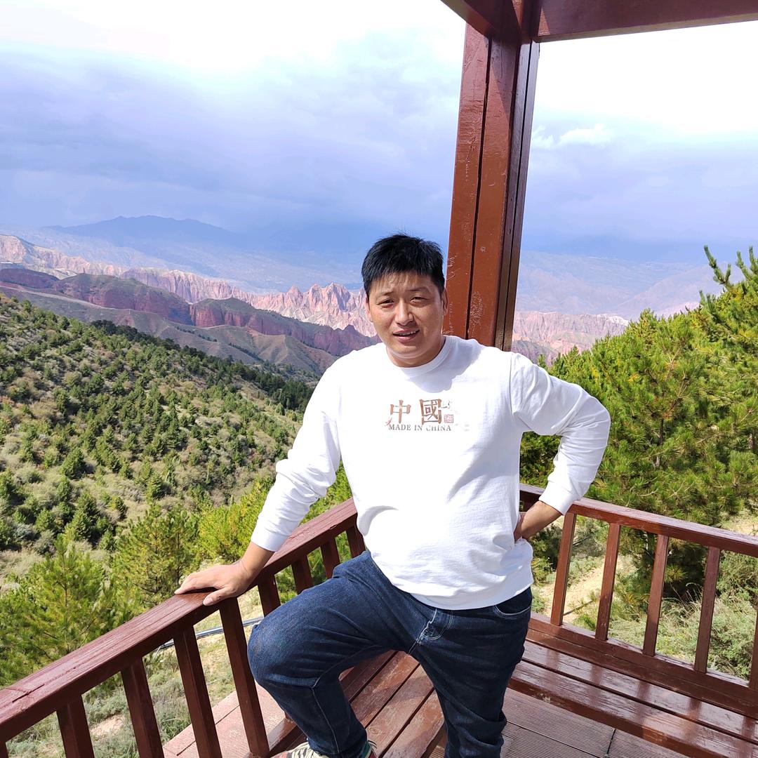 此生过半尽沧桑。