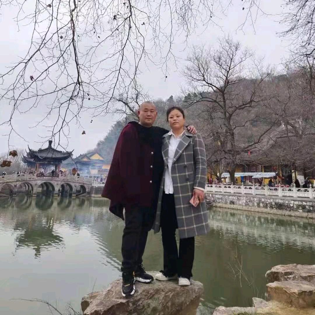 @怕黑，却恋上了夜