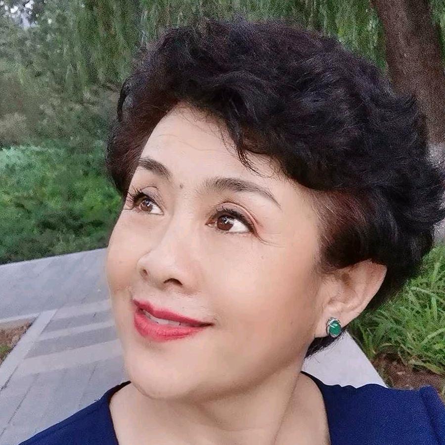 杨涵寓甜歌茶文化