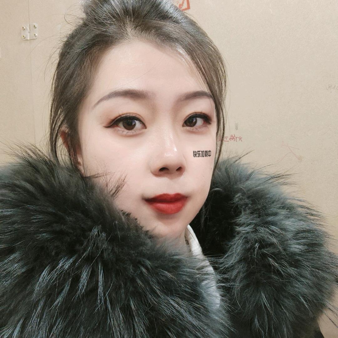 买熊猫火锅串串的小姐姐😜😜😝