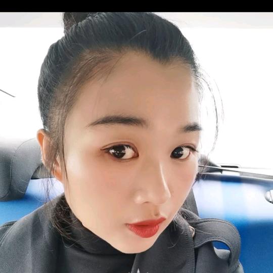 YOUNG姿美妆（化庄乡店）