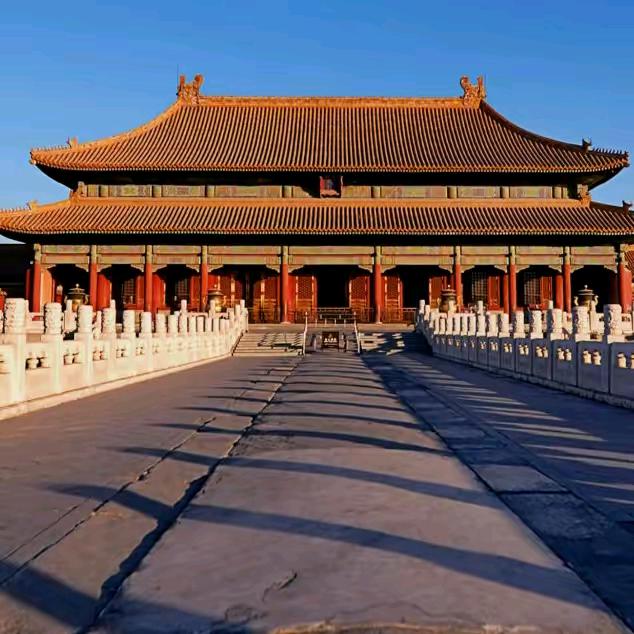 暮阜雄鹰
