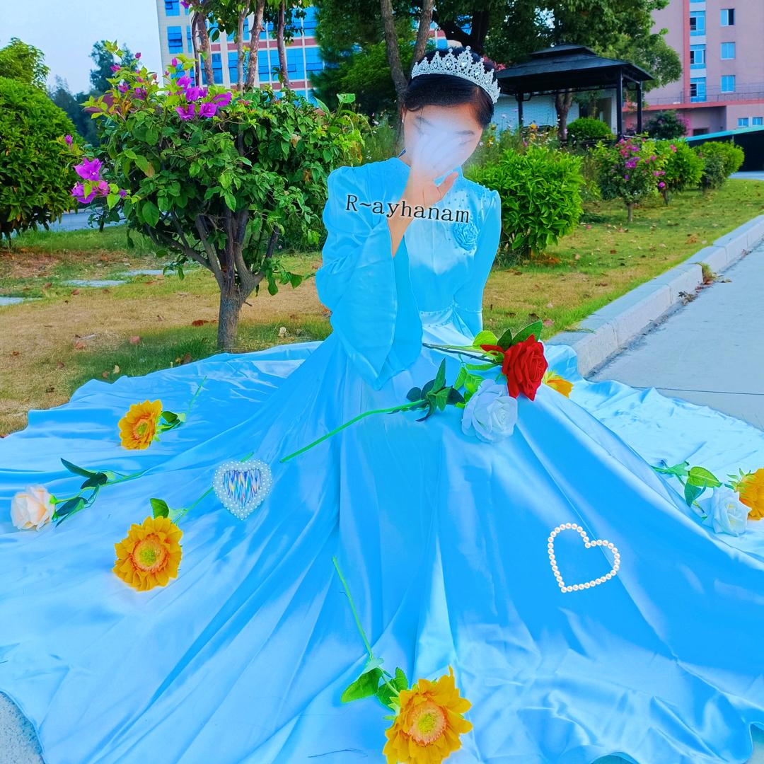 热依罕的服装店