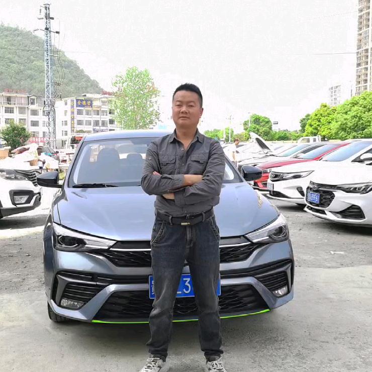 波哥宇晨二手车