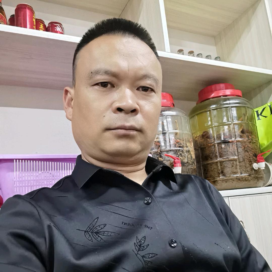 南明区豪杰留一手烤鱼店