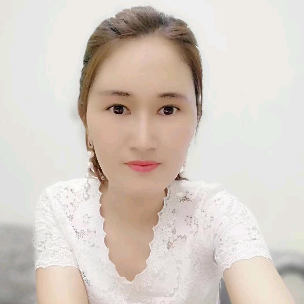 奕莉娜服装工厂店