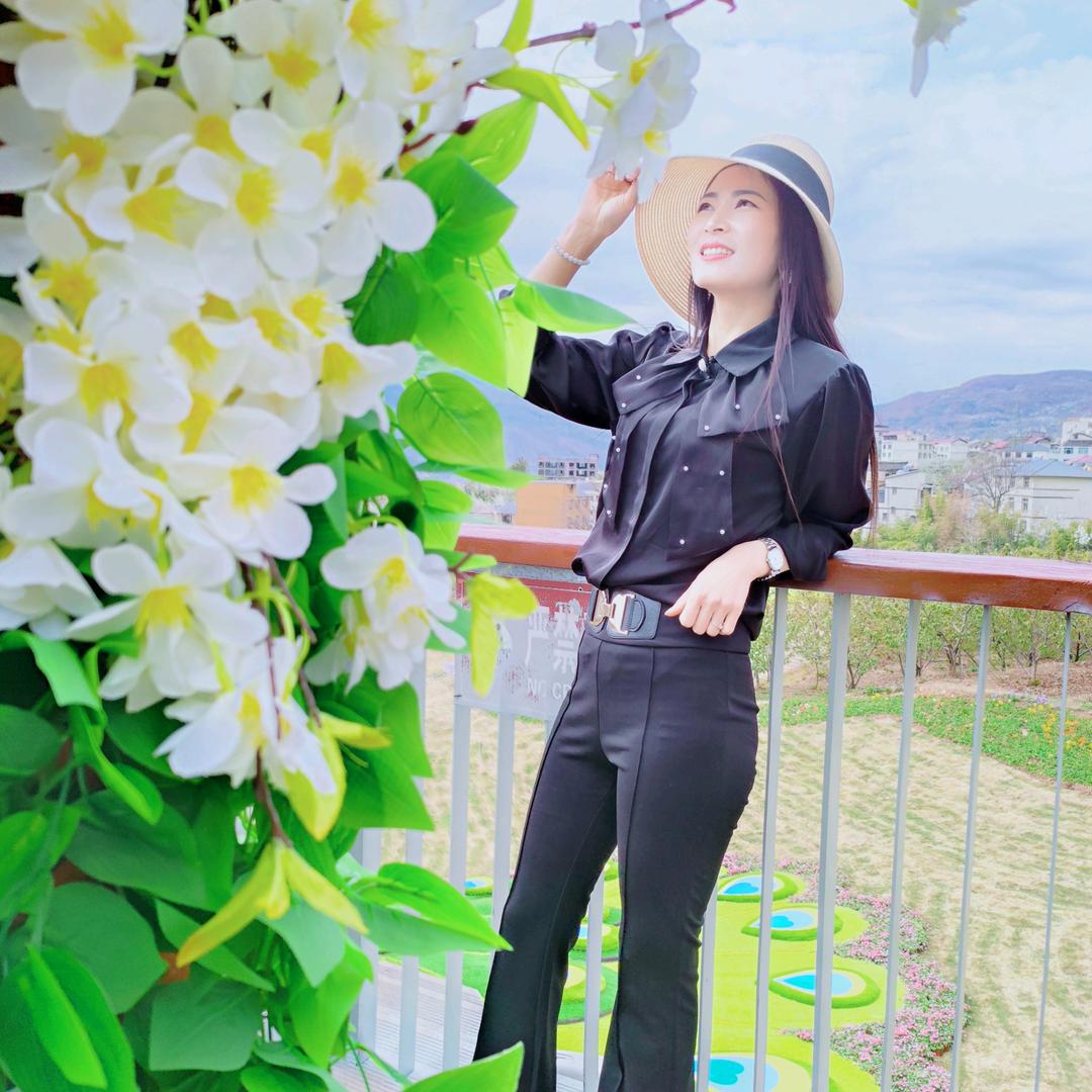 小彝妹