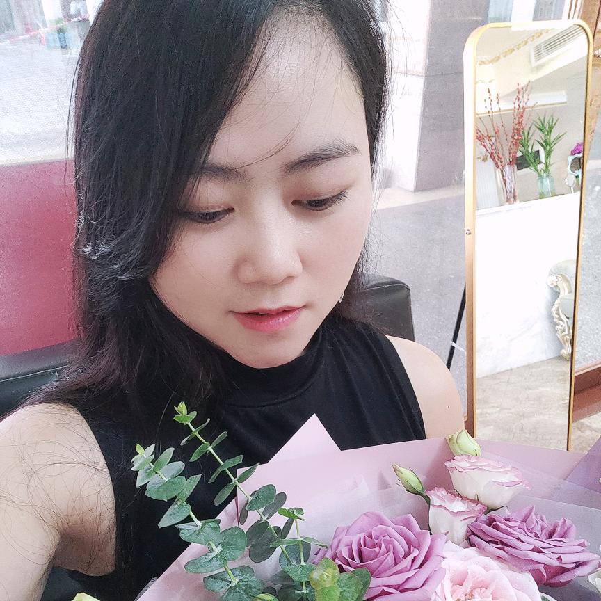 @何家二小姐