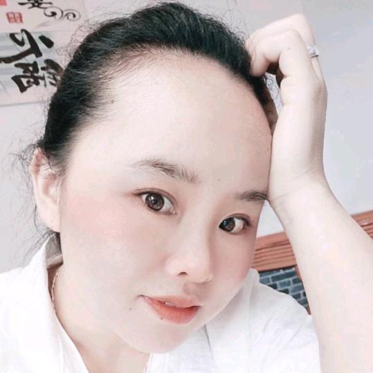 不是雨多情，是泪无心