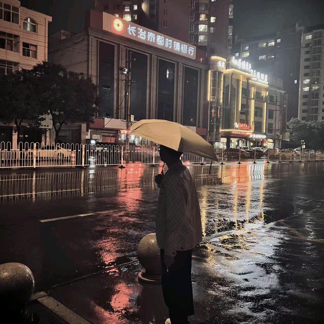 渣渣宇/.