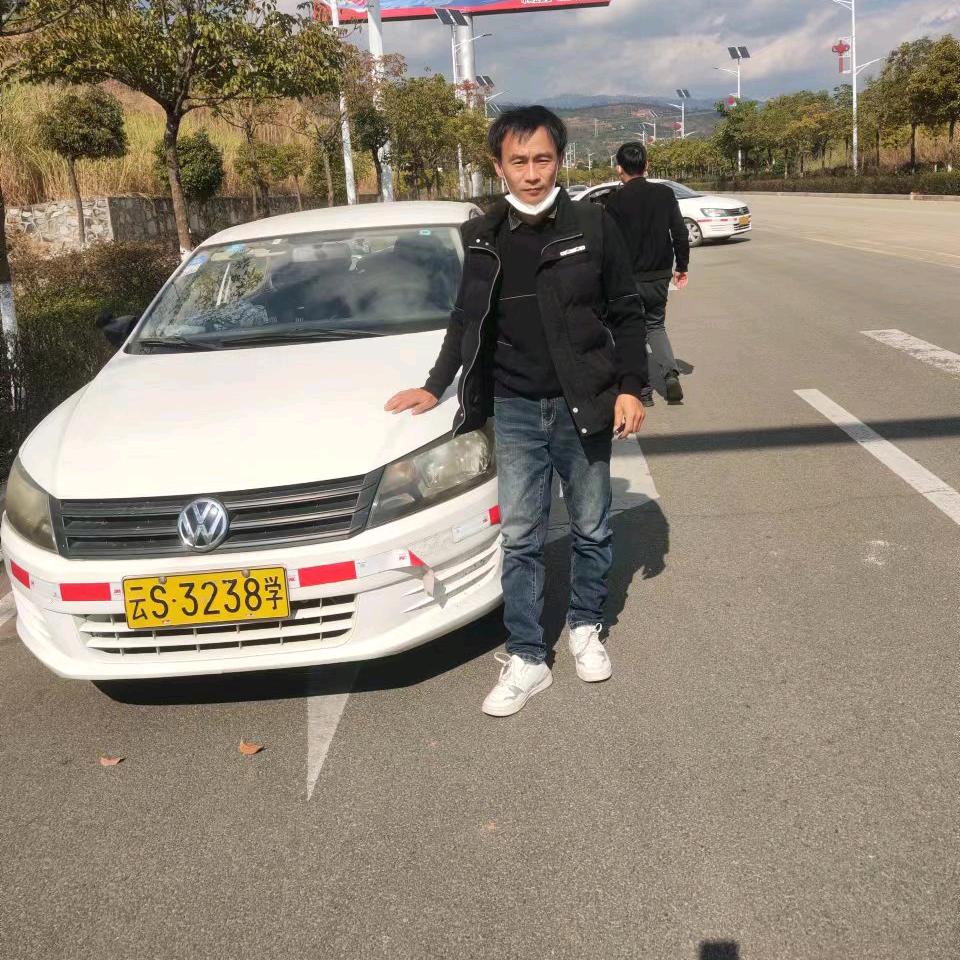 李铭