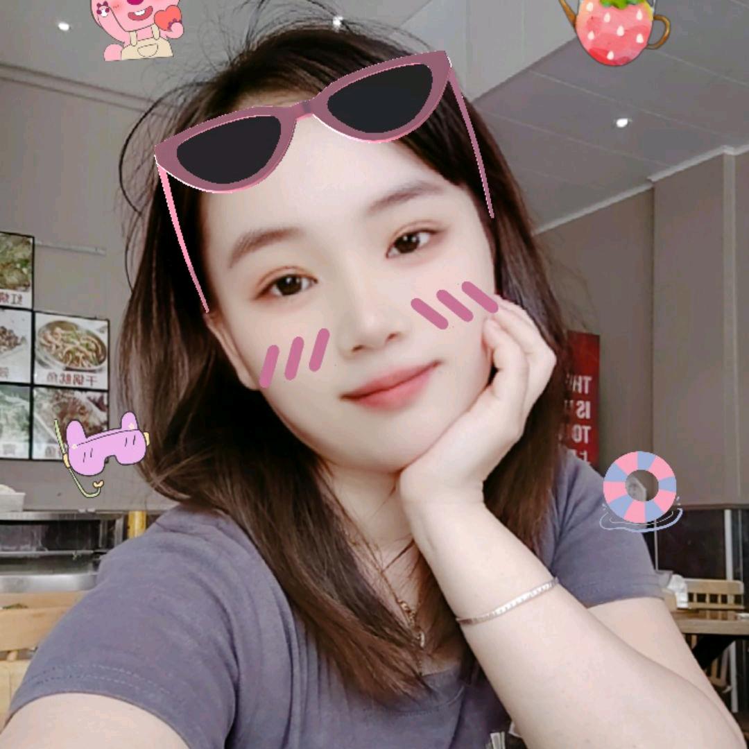 爱笑的女孩