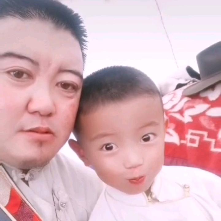 曲—措姆