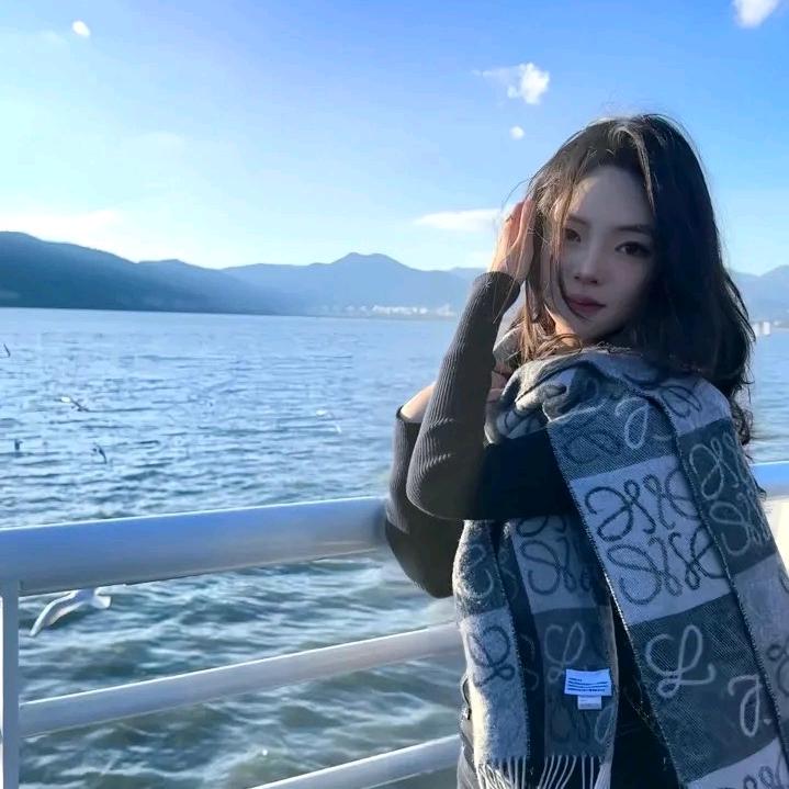 周小洲（秒回❤️私信）