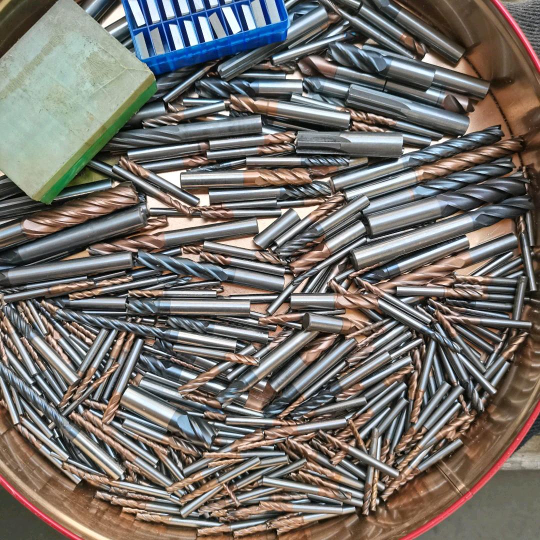 终端金属回收●稀有金属贵金属✔诚信小郭