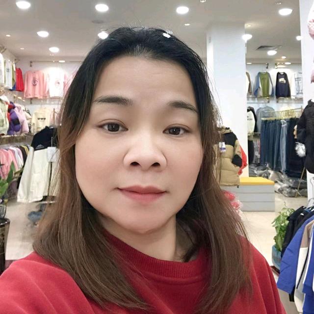 秋姐：南雄童装20年大成街大黄蜂店