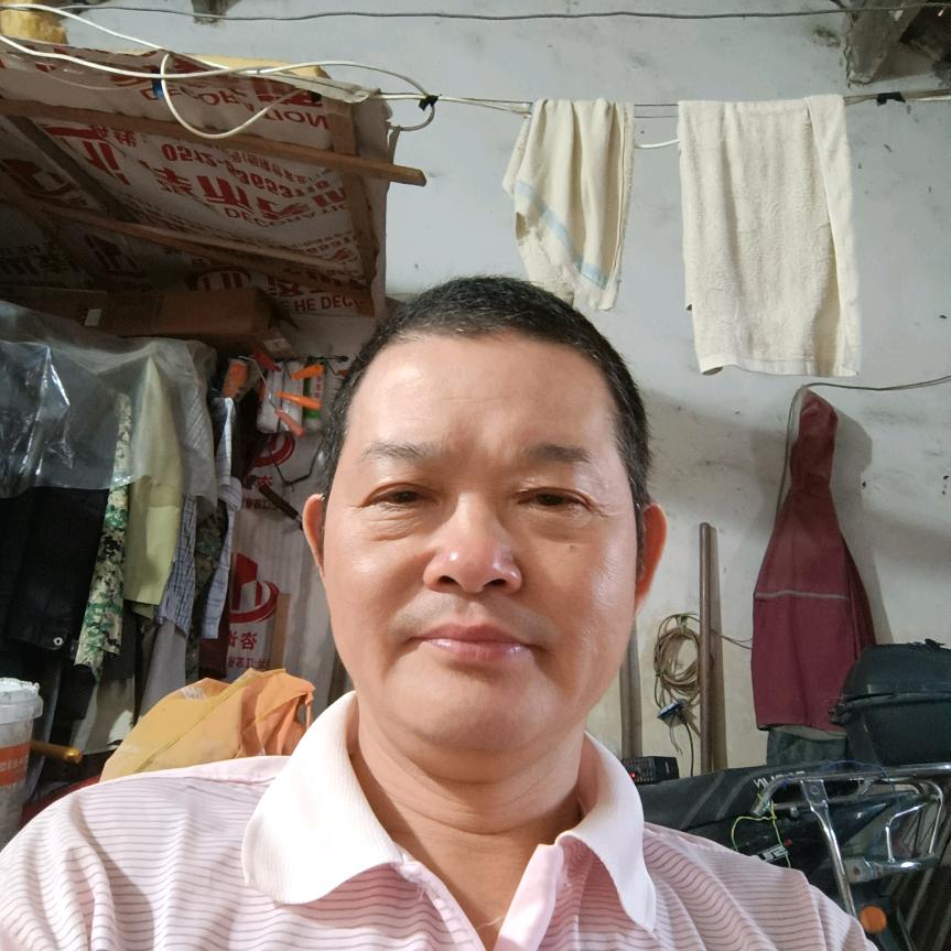罗治文