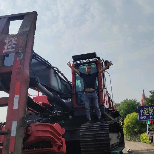 峰哥（叉车批发，租赁）