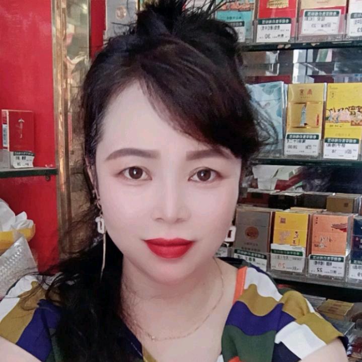 每天开心✧٩(ˊωˋ*)و✧曾姐